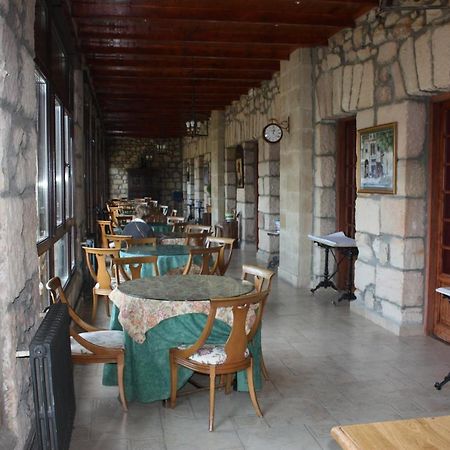 Отель Balneario De Corconte Кабаньяс-де-Виртус Экстерьер фото